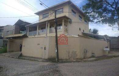 Imagem: A casa possui 5 Dormitórios, 4 Banheiros, 3 Vagas na garagem