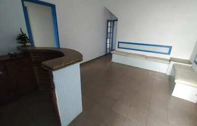 Imagem: O depósito possui 65m² de Área e está localizado em Porto