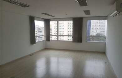 Imagem: O depósito possui 32m² de Área e está localizado em Bela