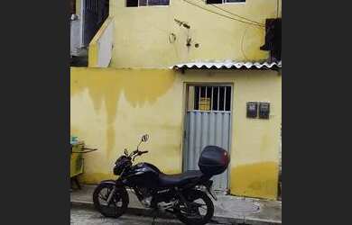 Imagem: A casa possui 2 Dormitórios, 1 Banheiro e está localizado