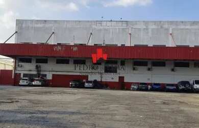 Imagem: O depósito possui 5 Vagas na garagem, 2.572m² de Área e