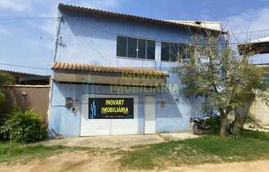 Imagem: A casa possui 3 Dormitórios, 3 Banheiros, 1 Vaga na garagem