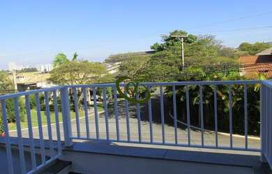 Imagem: A casa em condomínio possui 5 Dormitórios, 5 Banheiros, 4