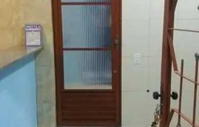 Imagem 8: Alugo Kitnet na Fazenda Rio Grande - uma peça com banheiro