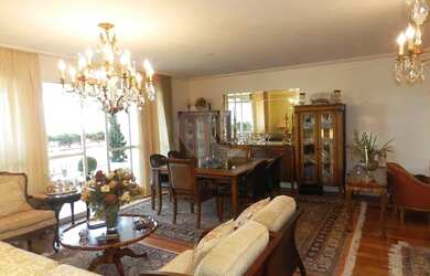 Imagem: O apartamento possui 3 Dormitórios, 5 Banheiros, 3 Vagas na