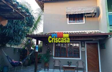 Imagem: A casa possui 3 Dormitórios, 2 Banheiros, 3 Vagas na garagem