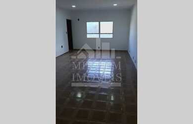 Imagem: O depósito possui 1 Vaga na garagem, 33m² de Área e está