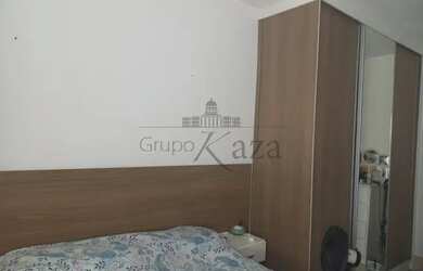 Imagem: A casa em condomínio possui 2 Dormitórios, 2 Banheiros, 2