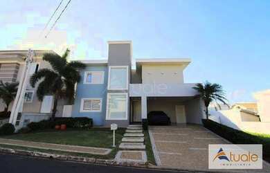 Imagem: A casa em condomínio possui 4 Dormitórios, 4 Banheiros, 4