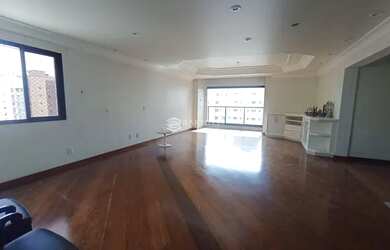 Imagem: O apartamento possui 3 Dormitórios, 3 Banheiros, 2 Vagas na