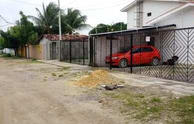 Imagem: A casa em condomínio possui 3 Dormitórios, 1 Banheiro, 1 Vaga