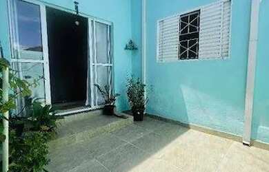 Imagem: A casa possui 2 Dormitórios, 1 Banheiro, 1 Vaga na garagem