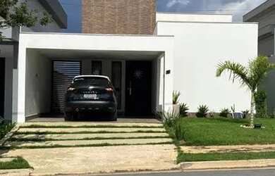 Imagem: A casa em condomínio possui 3 Dormitórios, 4 Banheiros, 4