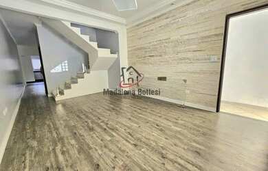 Imagem: A casa possui 3 Dormitórios, 3 Banheiros, 1 Vaga na garagem