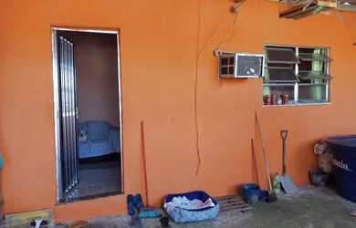 Imagem: A casa possui 2 Dormitórios, 1 Banheiro, 10m² de Área e