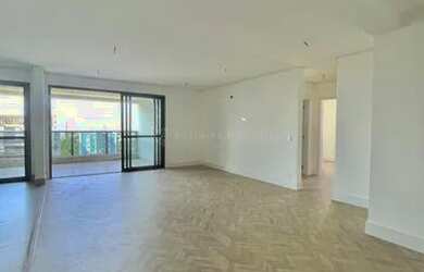 Imagem: O apartamento possui 3 Dormitórios, 4 Banheiros, 3 Vagas na