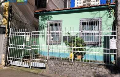 Imagem: O depósito possui 2 Vagas na garagem, 180m² de Área e está