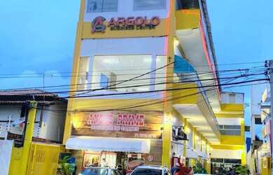 Imagem: O depósito possui 4 Vagas na garagem, 200m² de Área e está