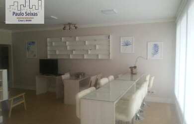 Imagem: A casa possui 3 Dormitórios, 3 Banheiros, 5 Vagas na garagem