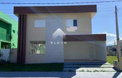 Imagem: A casa em condomínio possui 3 Dormitórios, 3 Banheiros, 2