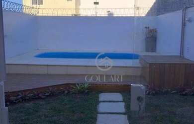 Imagem: A casa possui 3 Dormitórios, 2 Banheiros, 1 Vaga na garagem