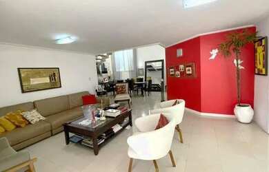 Imagem: A casa em condomínio possui 4 Dormitórios, 5 Banheiros, 4