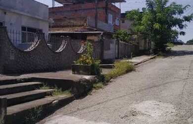 Imagem: A casa possui 1 Dormitório, 1 Banheiro, 70m² de Área e está