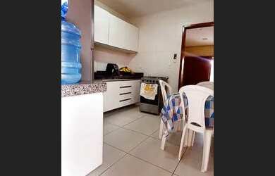 Imagem: A casa possui 2 Dormitórios, 2 Banheiros, 3 Vagas na garagem