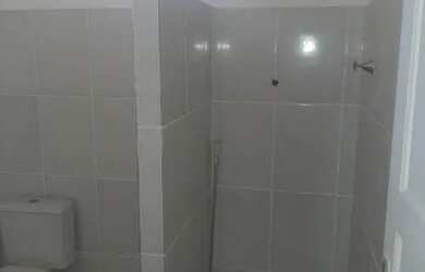 Imagem: A casa possui 2 Dormitórios, 2 Banheiros, 1 Vaga na garagem