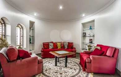 Imagem: O apartamento possui 4 Dormitórios, 5 Banheiros, 4 Vagas na