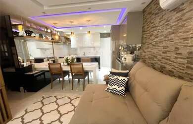 Imagem: A casa possui 1 Dormitório, 1 Banheiro, 1 Vaga na garagem