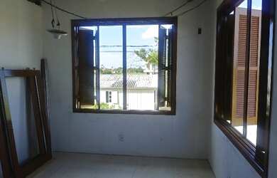 Imagem 11: Sobrados geminados na praia