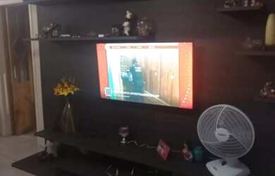 Imagem: A casa possui 2 Dormitórios, 3 Banheiros, 2 Vagas na garagem