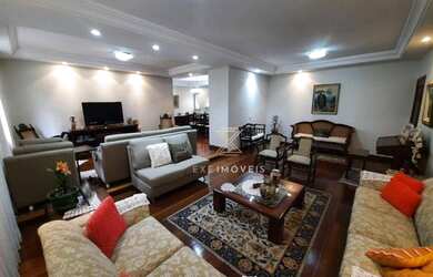 Imagem: O apartamento possui 4 Dormitórios, 3 Banheiros, 2 Vagas na