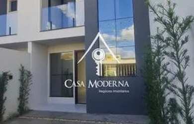 Imagem: A casa possui 2 Dormitórios, 1 Banheiro, 2 Vagas na garagem