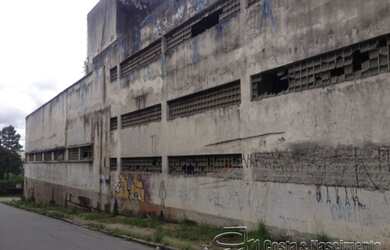 Imagem: O depósito possui 3.000m² de Área e está localizado em