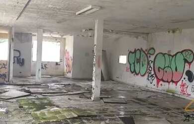 Imagem: O depósito possui 5 Vagas na garagem, 200m² de Área e está