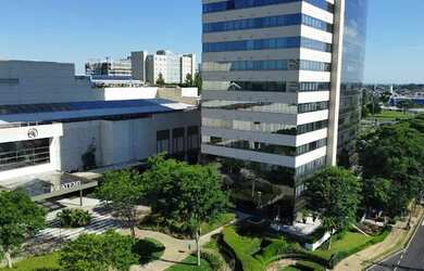 Imagem: O depósito possui 2 Vagas na garagem, 74m² de Área e está