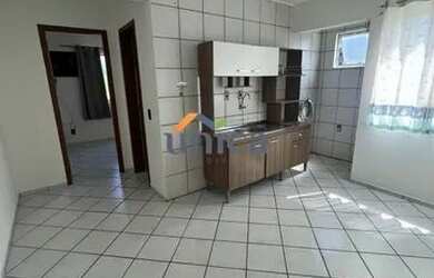 Imagem: O apartamento possui 1 Dormitório, 1 Banheiro, 1 Vaga na garagem