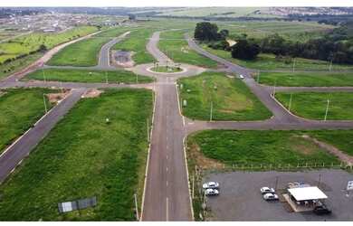 Imagem: O terreno possui 160m² de Área e está localizado em Parque