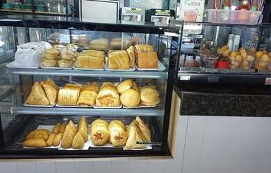 Imagem: O depósito possui 5 Vagas na garagem, 28m² de Área e está