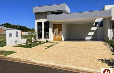 Imagem: A casa em condomínio possui 3 Dormitórios, 4 Banheiros, 4