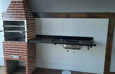 Imagem: A casa possui 2 Dormitórios, 2 Banheiros, 1 Vaga na garagem