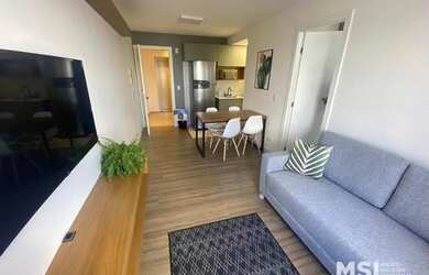 Imagem: O apartamento possui 1 Dormitório, 1 Banheiro, 1 Vaga na garagem