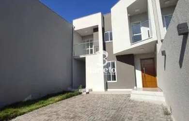 Imagem: A casa possui 3 Dormitórios, 3 Banheiros, 100m² de Área