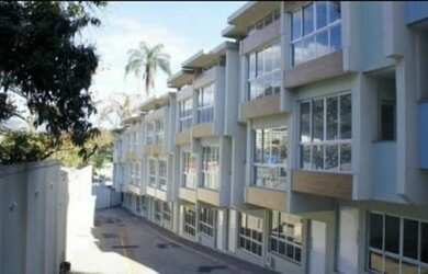 Imagem: A casa em condomínio possui 3 Dormitórios, 4 Banheiros, 1