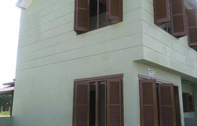 Imagem 7: Sobrados geminados na praia