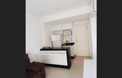 Imagem: O apartamento possui 1 Dormitório, 1 Banheiro, 1 Vaga na garagem