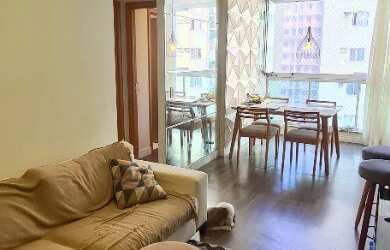 Imagem 4: De frente, sol da manhã, andar alto, com lazer de clube