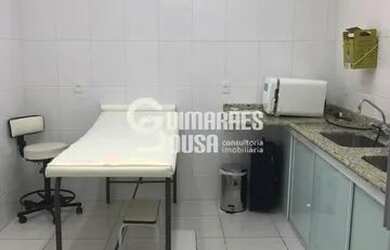 Imagem: A casa possui 5 Dormitórios, 3 Banheiros, 5 Vagas na garagem